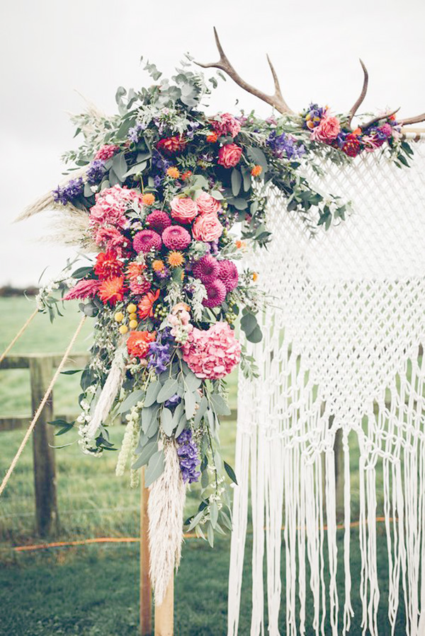 dettaglio cerimonia matrimonio stile bohemien
